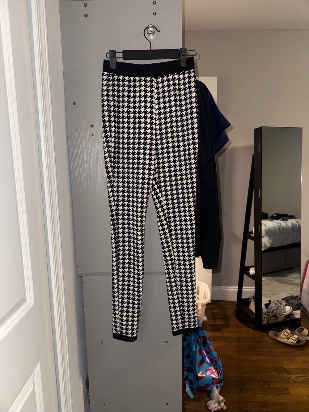 SHEIN Black & White Houndstooth Ankle Pants
